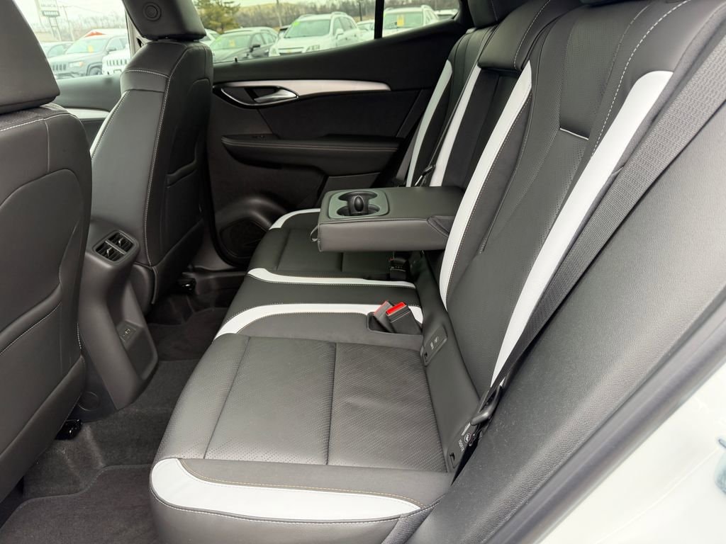 2026 Buick Envision Sport Touring - Photo 33