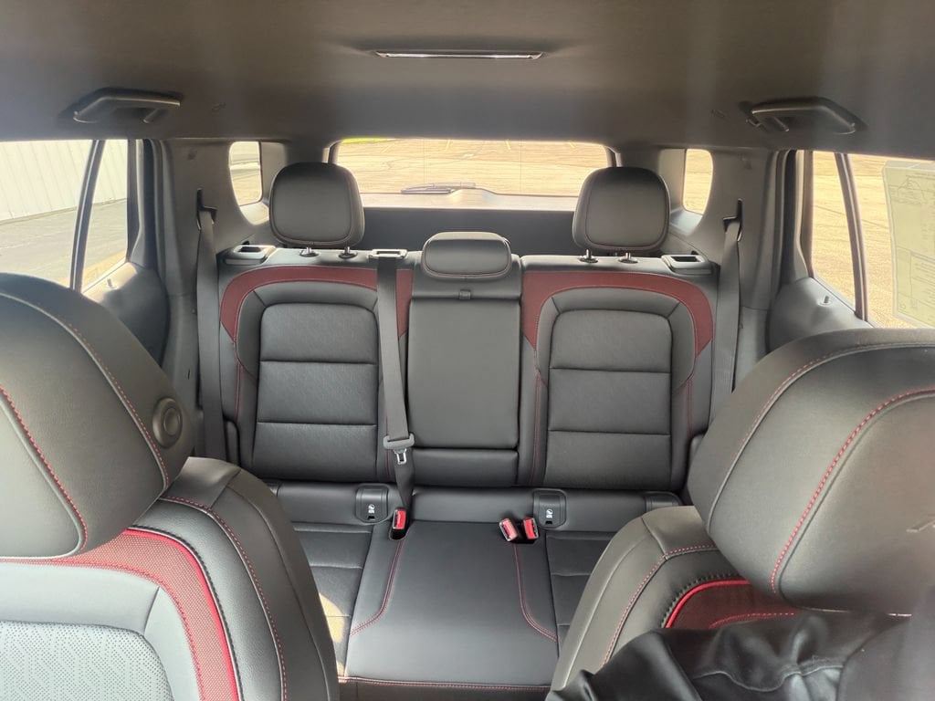 2027 Chevrolet Equinox RS - Photo 21