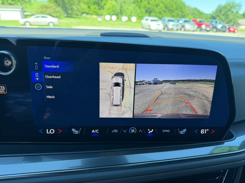 2026 Chevrolet Suburban RST - Photo 31