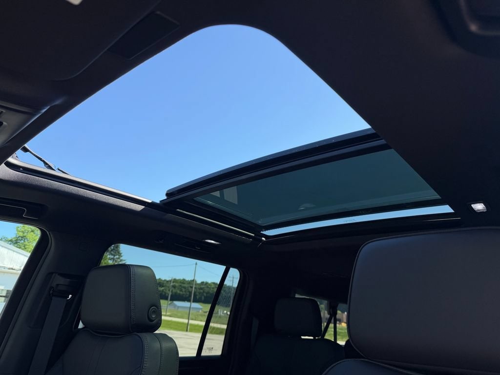 2026 Chevrolet Suburban RST - Photo 36