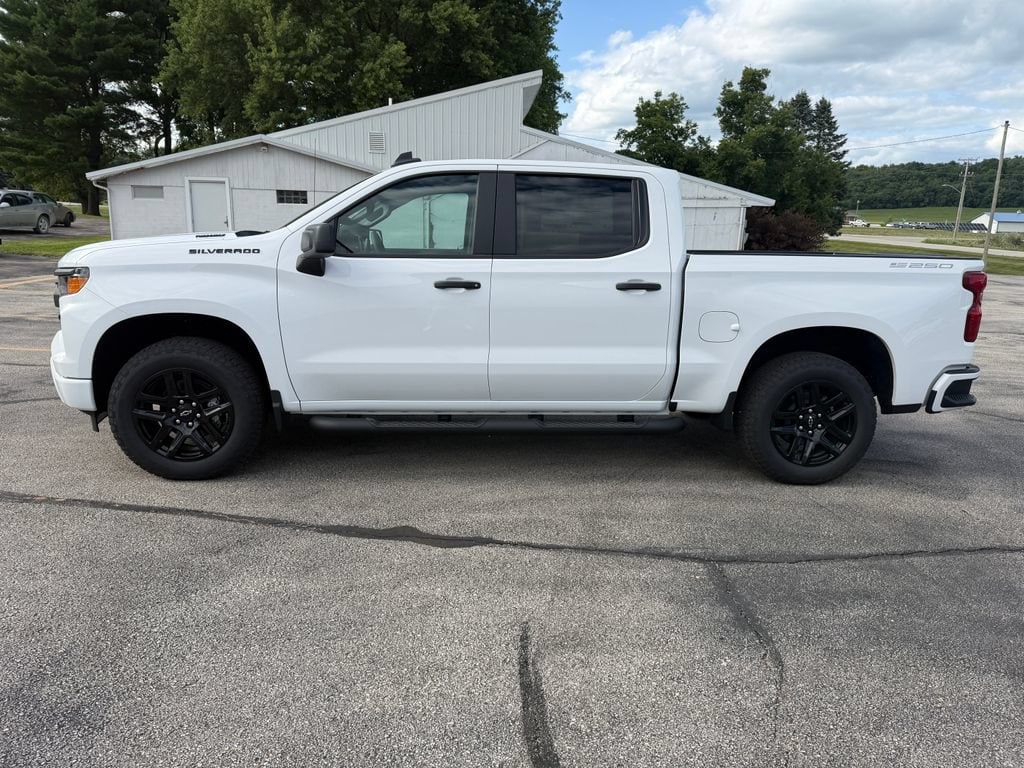 2026 Chevrolet Silverado 1500 Custom - Photo 8