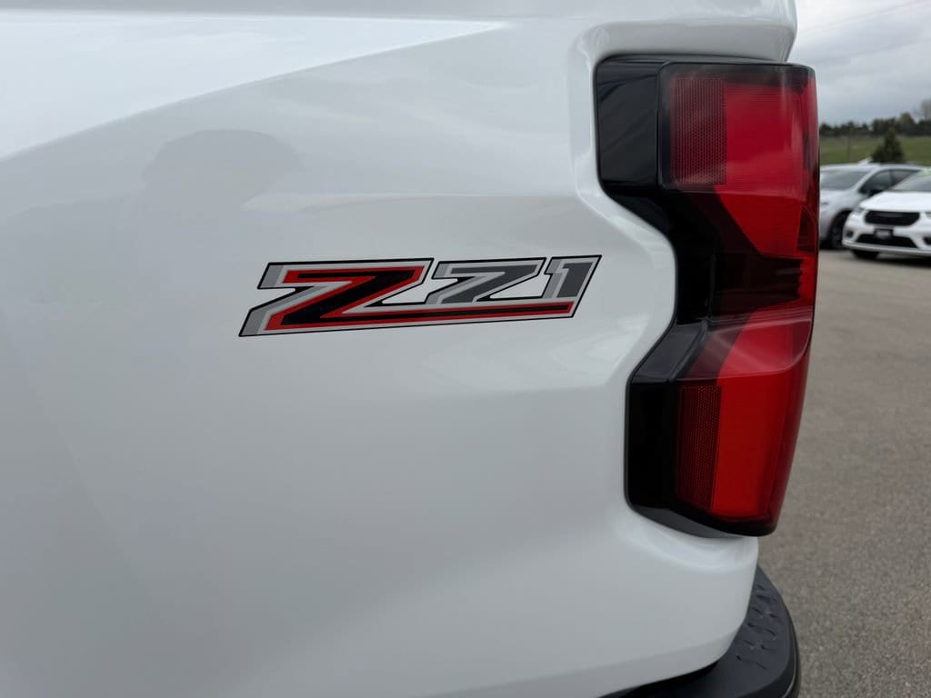 2026 Chevrolet Colorado Z71 - Photo 14