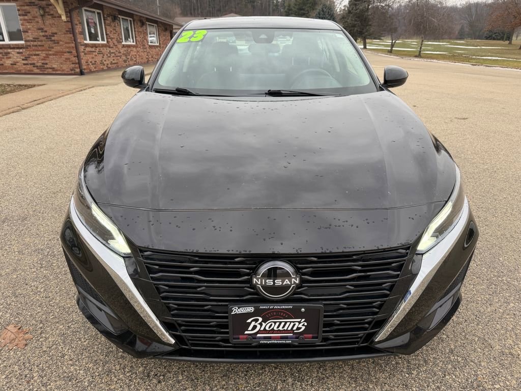Used 2023 Nissan Altima 2.5 SV