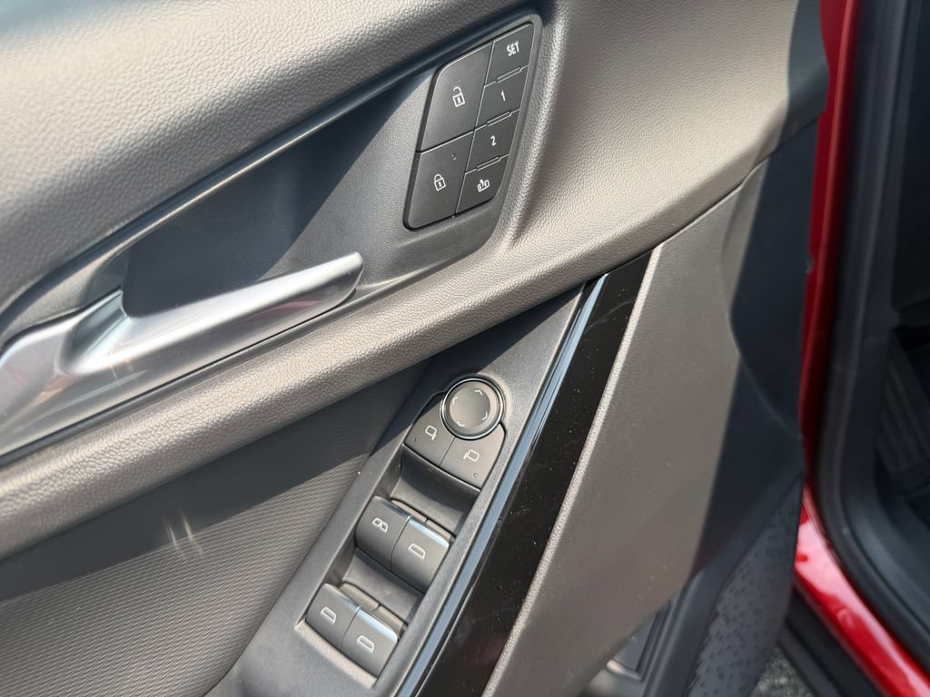 2027 Chevrolet Equinox RS - Photo 17