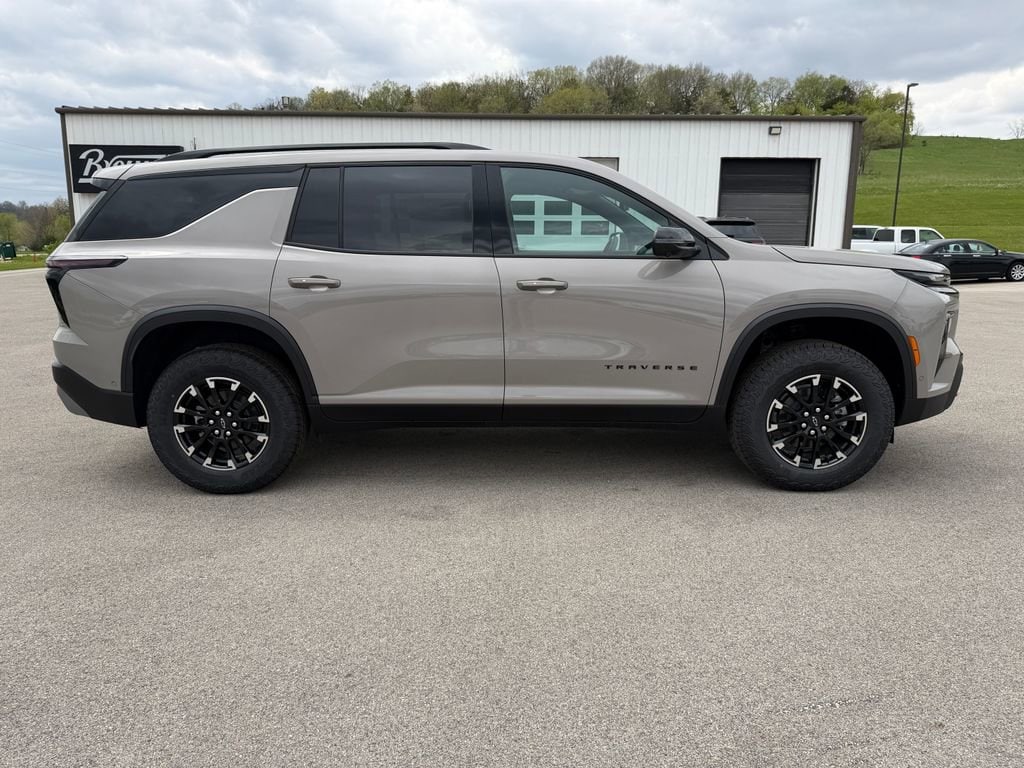 2026 Chevrolet Traverse Z71 - Photo 4