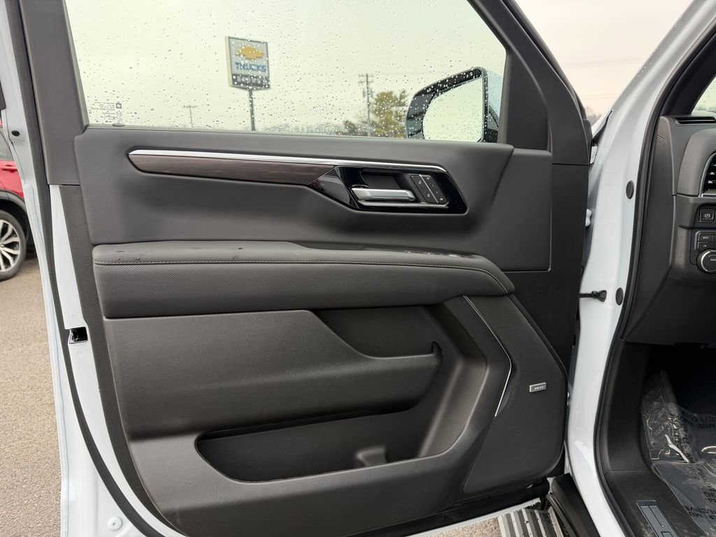 2026 Chevrolet Tahoe Premier - Photo 15