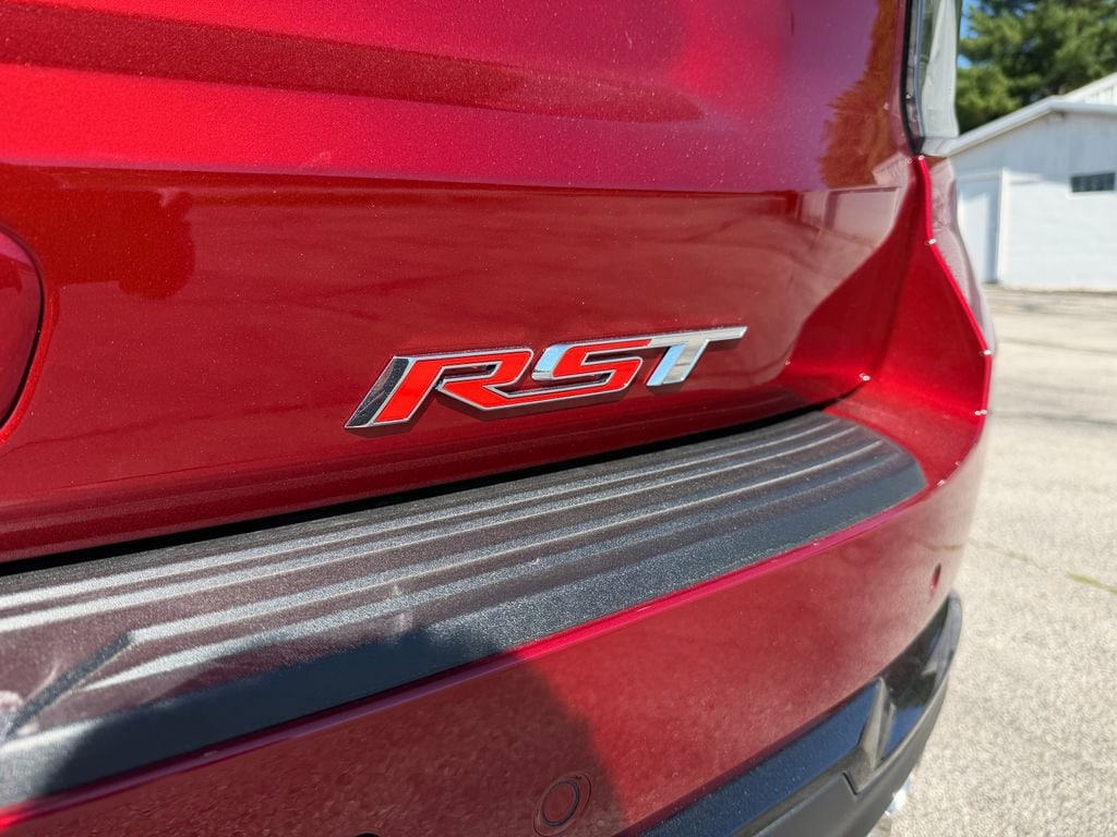 2026 Chevrolet Suburban RST - Photo 43