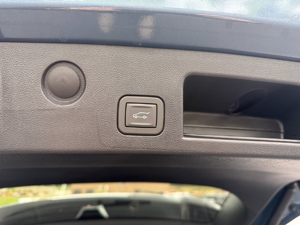 2027 Chevrolet Equinox LT - Photo 12