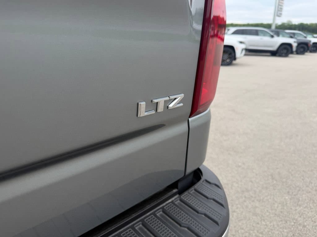 2026 Chevrolet Silverado 1500 LTZ - Photo 9