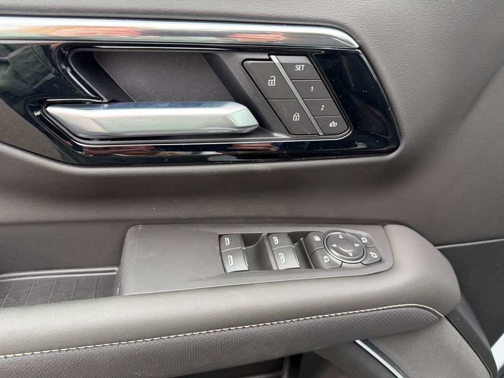 2026 Chevrolet Tahoe Premier - Photo 16