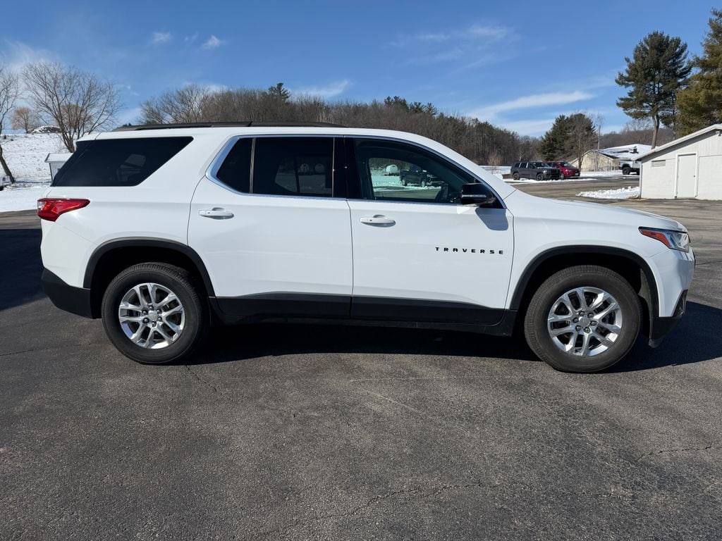 Used 2021 Chevrolet Traverse LT Leather SUV