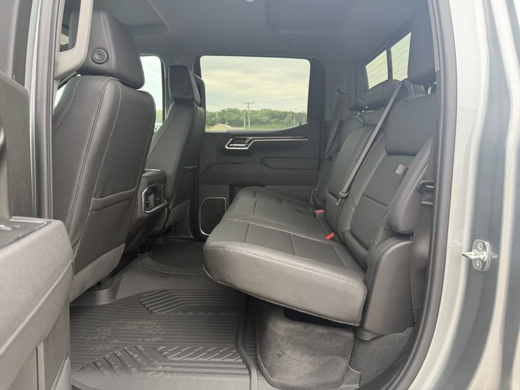 2026 Chevrolet Silverado 1500 LTZ - Photo 39