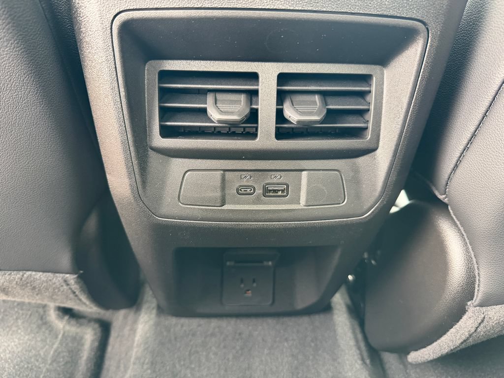 2026 Chevrolet Colorado Z71 - Photo 35