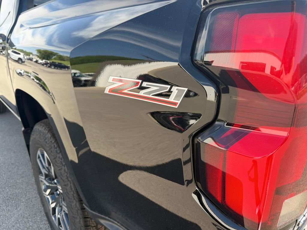 2026 Chevrolet Colorado Z71 - Photo 16