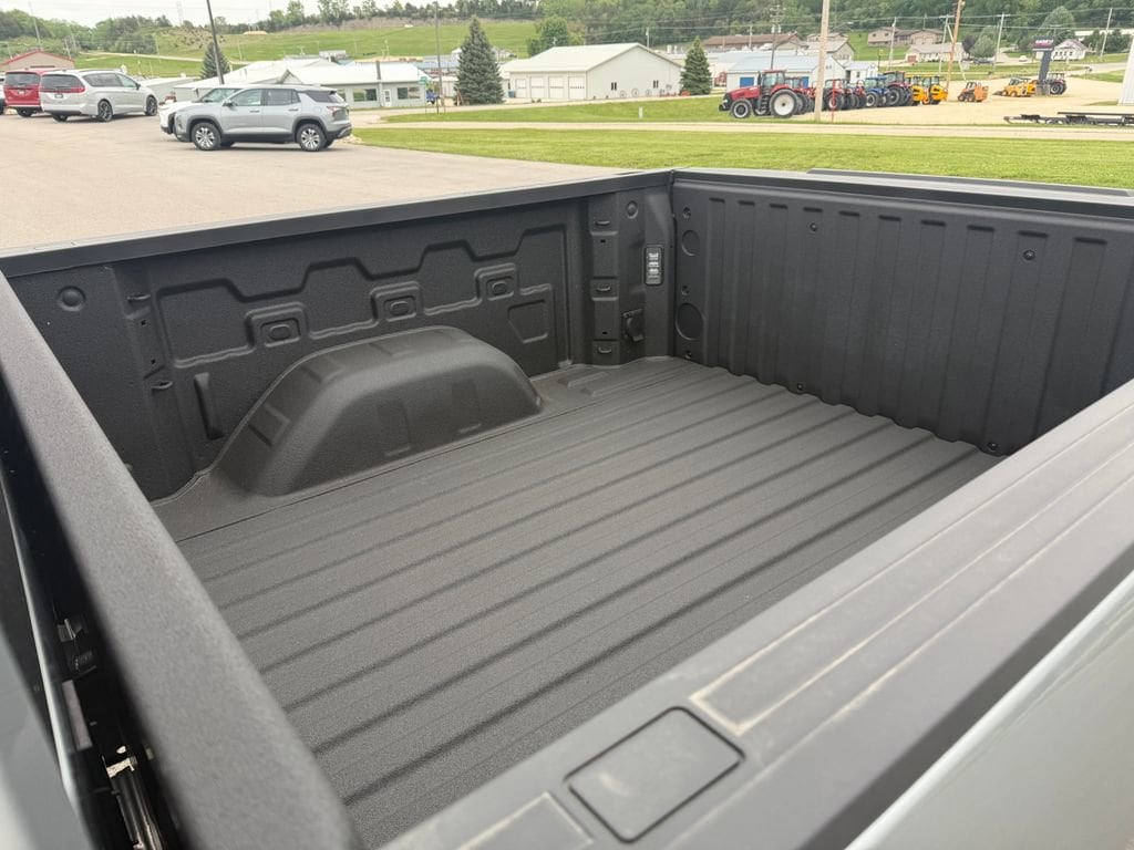2026 Chevrolet Silverado 1500 LTZ - Photo 15