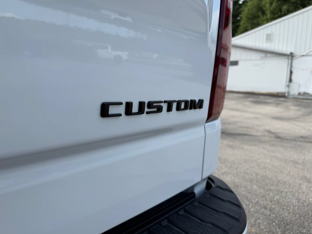 2026 Chevrolet Silverado 1500 Custom - Photo 9