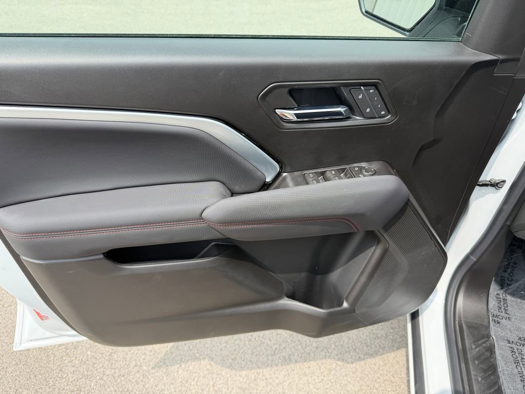 2026 Chevrolet Colorado Z71 - Photo 18