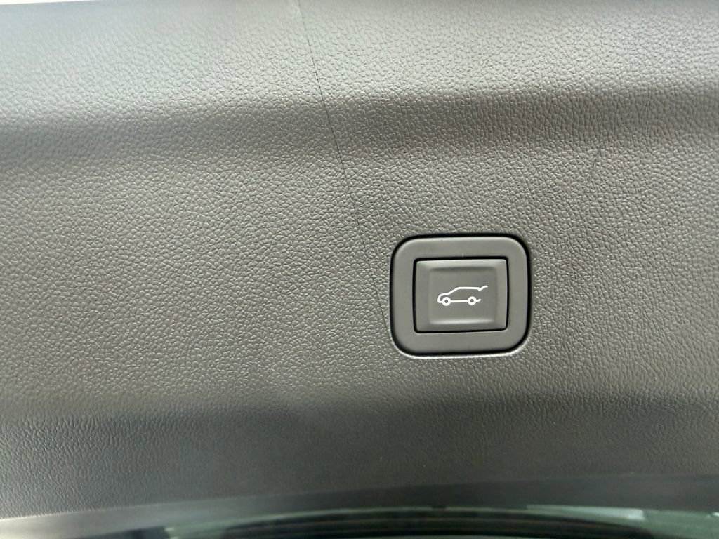 2026 Chevrolet Tahoe Premier - Photo 12