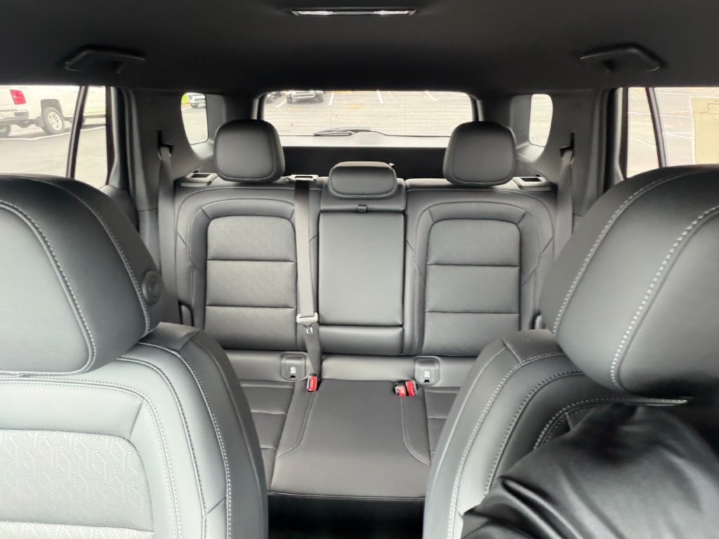 2027 Chevrolet Equinox LT - Photo 19