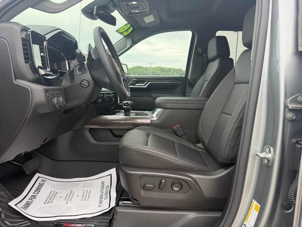 2026 Chevrolet Silverado 1500 LTZ - Photo 21