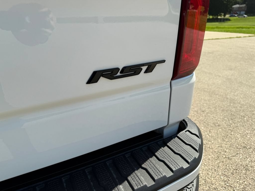 2026 Chevrolet Silverado 1500 RST - Photo 9