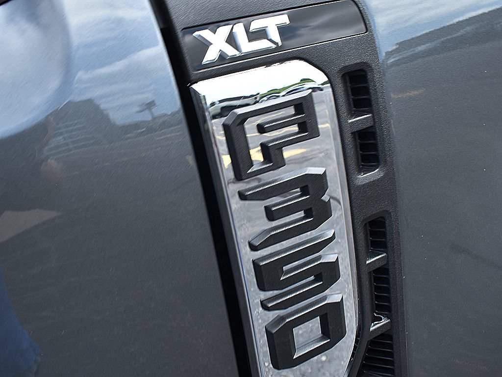 2026 Ford F-350 Super Duty XLT - Photo 7