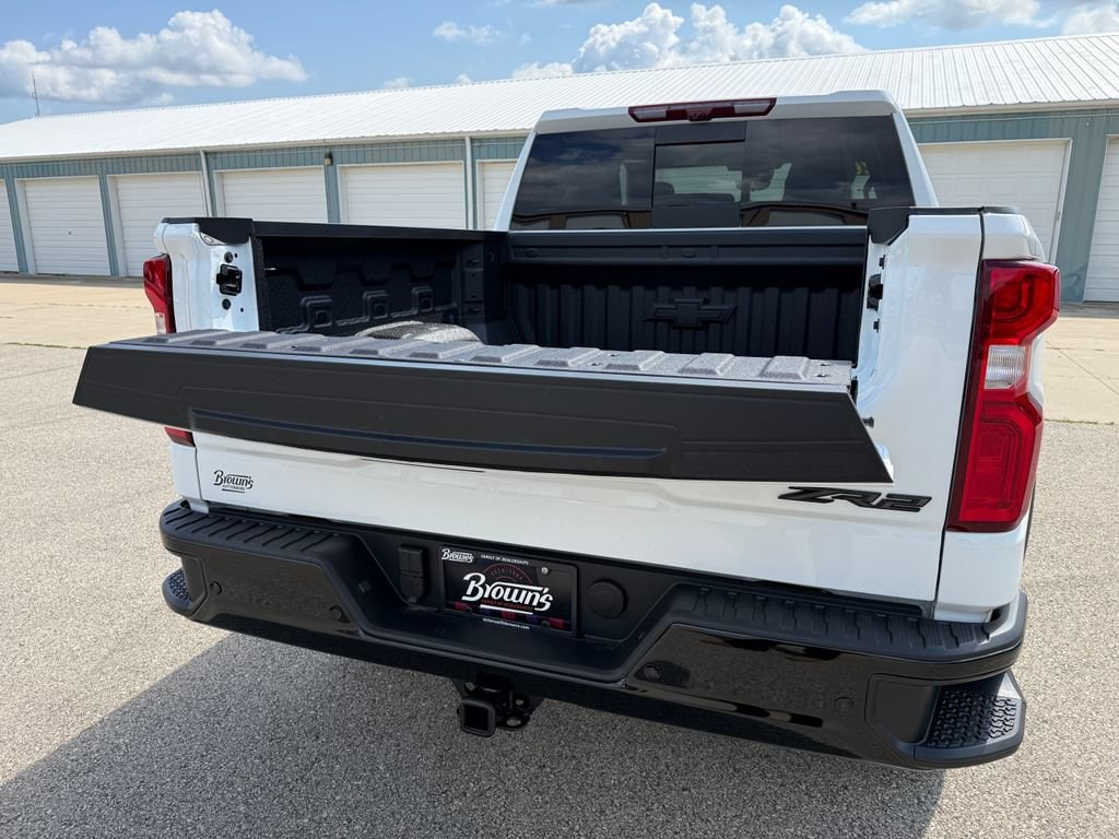 2026 Chevrolet Silverado 1500 ZR2 - Photo 11