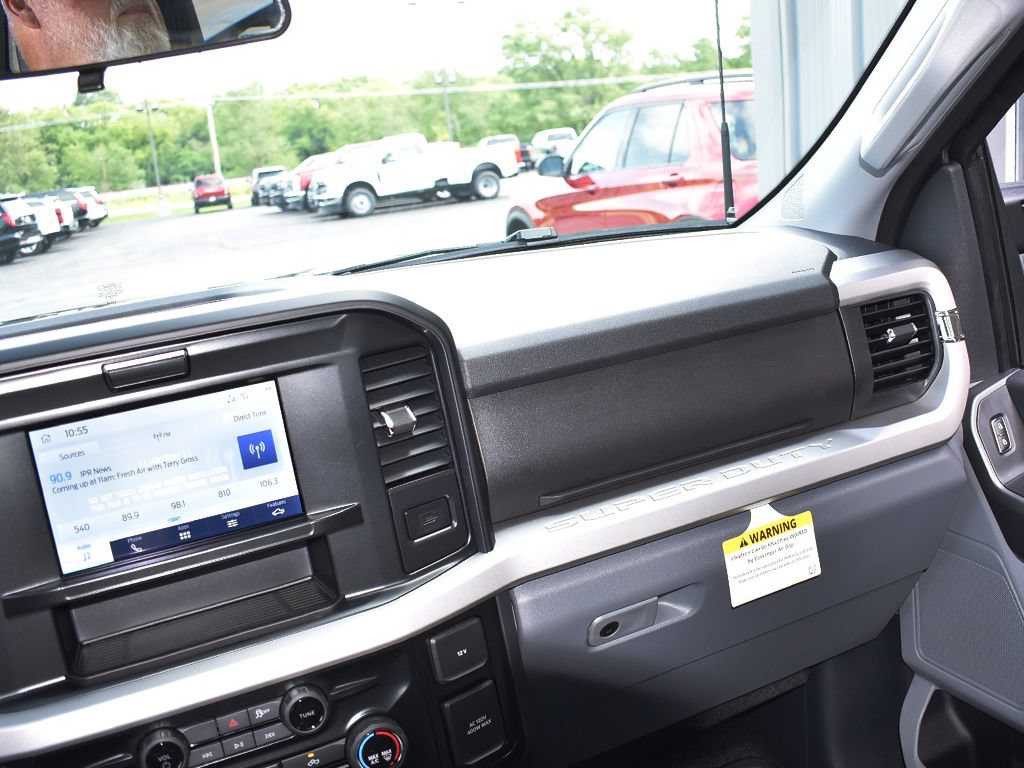 2026 Ford F-350 Super Duty XLT - Photo 14