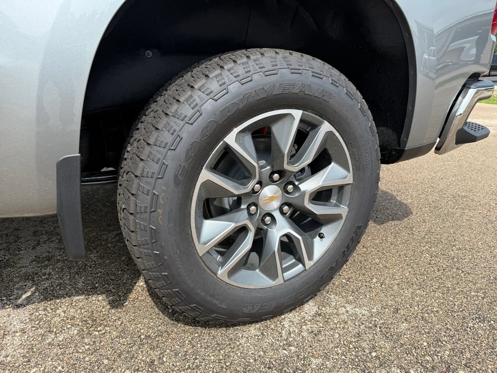 2026 Chevrolet Silverado 1500 LT - Photo 14