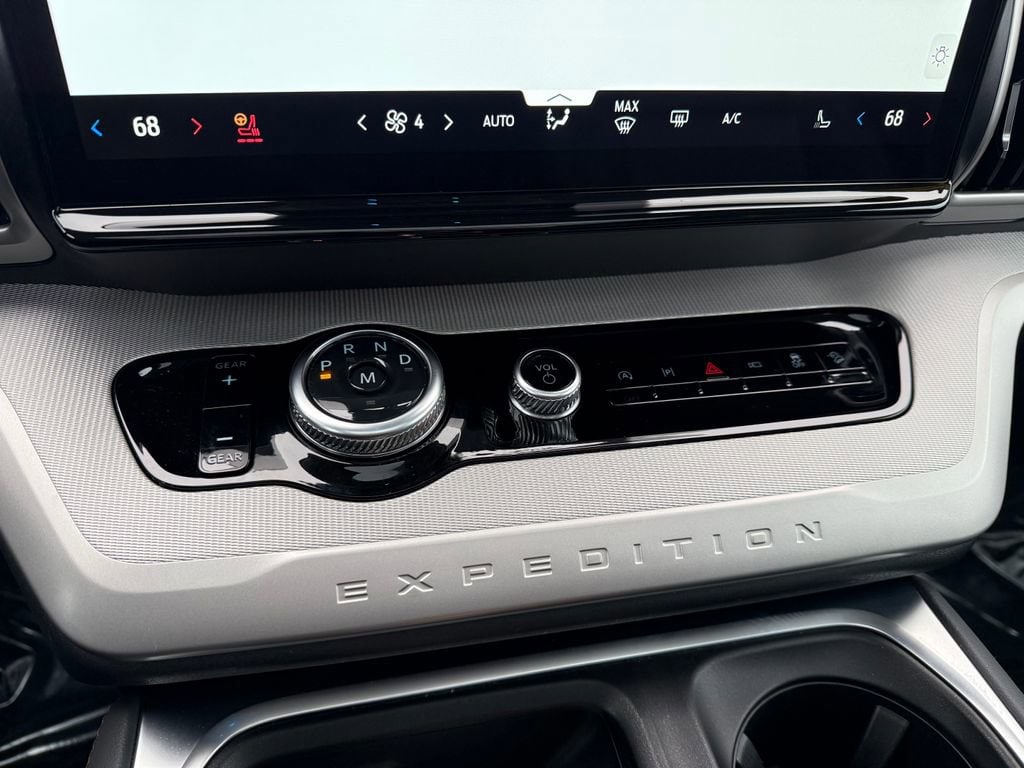 2025 Ford Expedition Active - Photo 38