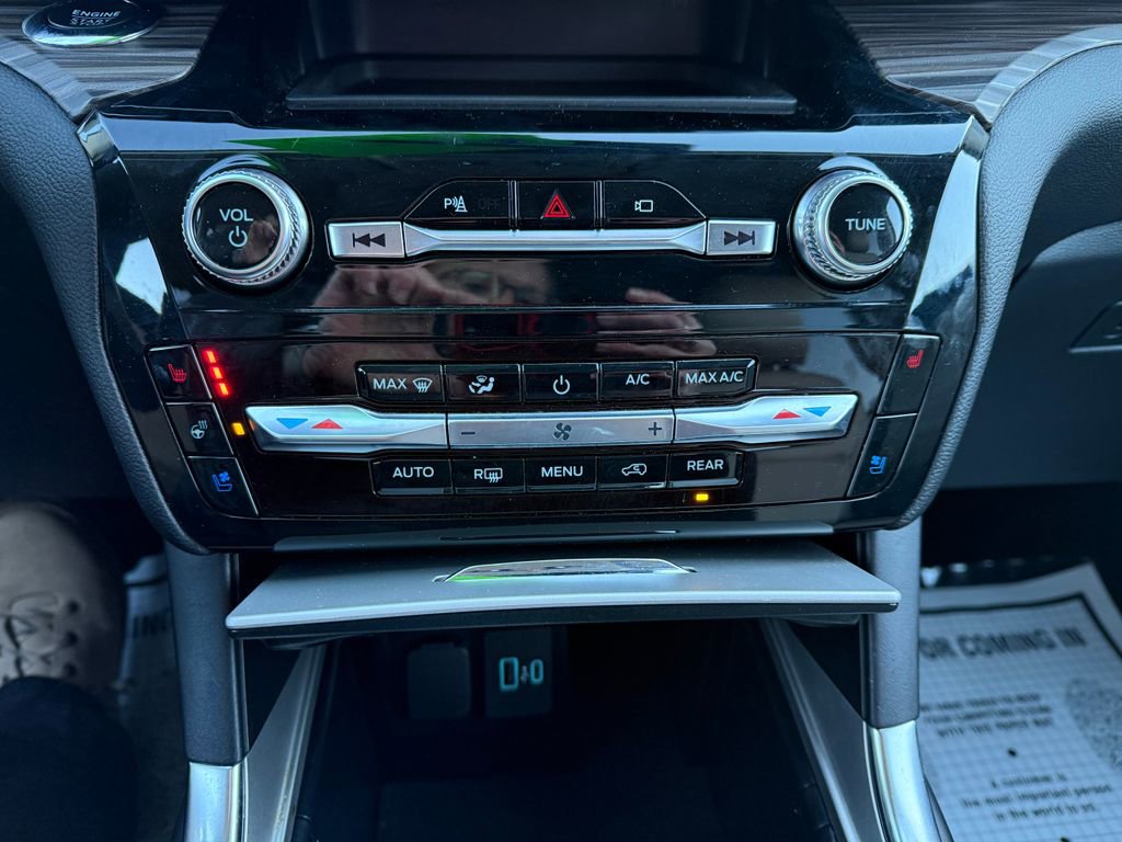 2023 Ford Explorer Limited - Photo 33