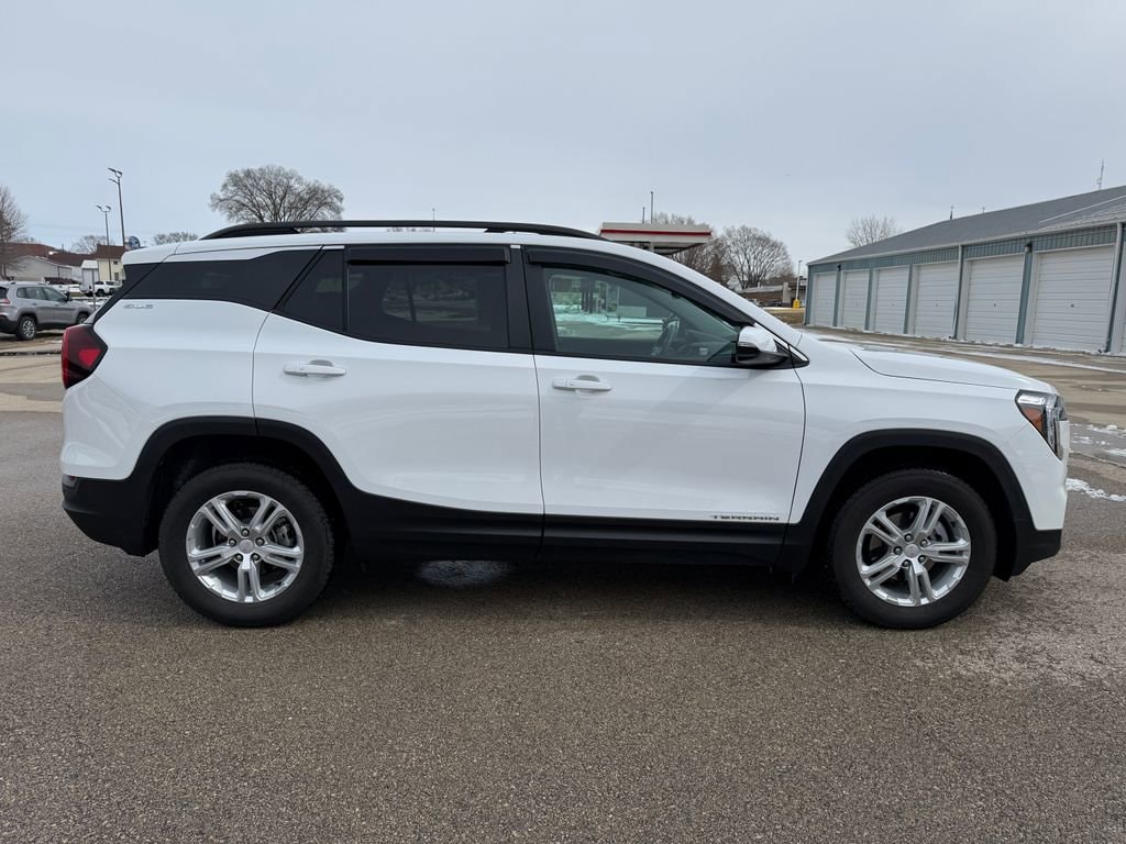 Used 2024 GMC Terrain SLE SUV