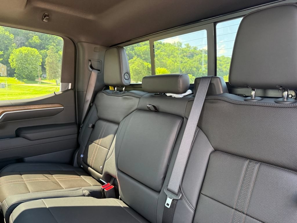 2026 Chevrolet Silverado 1500 High Country - Photo 36