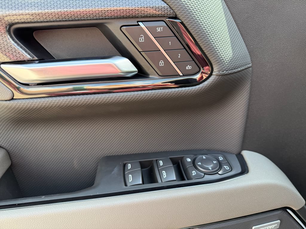 2026 Chevrolet Silverado 1500 ZR2 - Photo 17