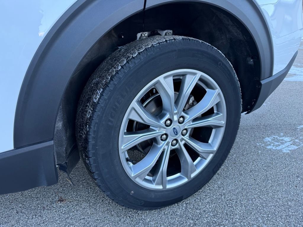 2023 Ford Explorer Limited - Photo 16
