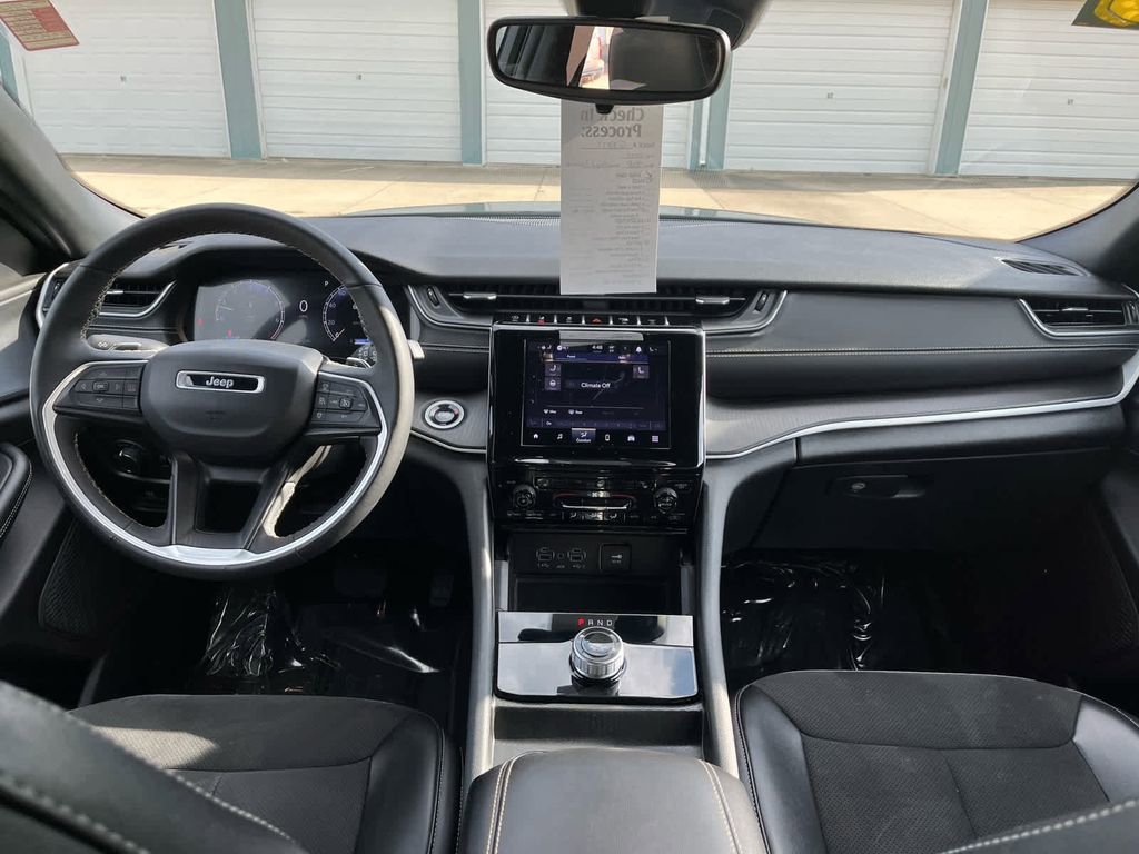 2024 Jeep Grand Cherokee L Altitude - Photo 20