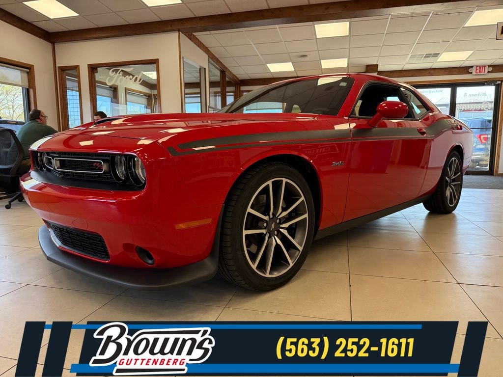 2023 Dodge Challenger R/T's photo