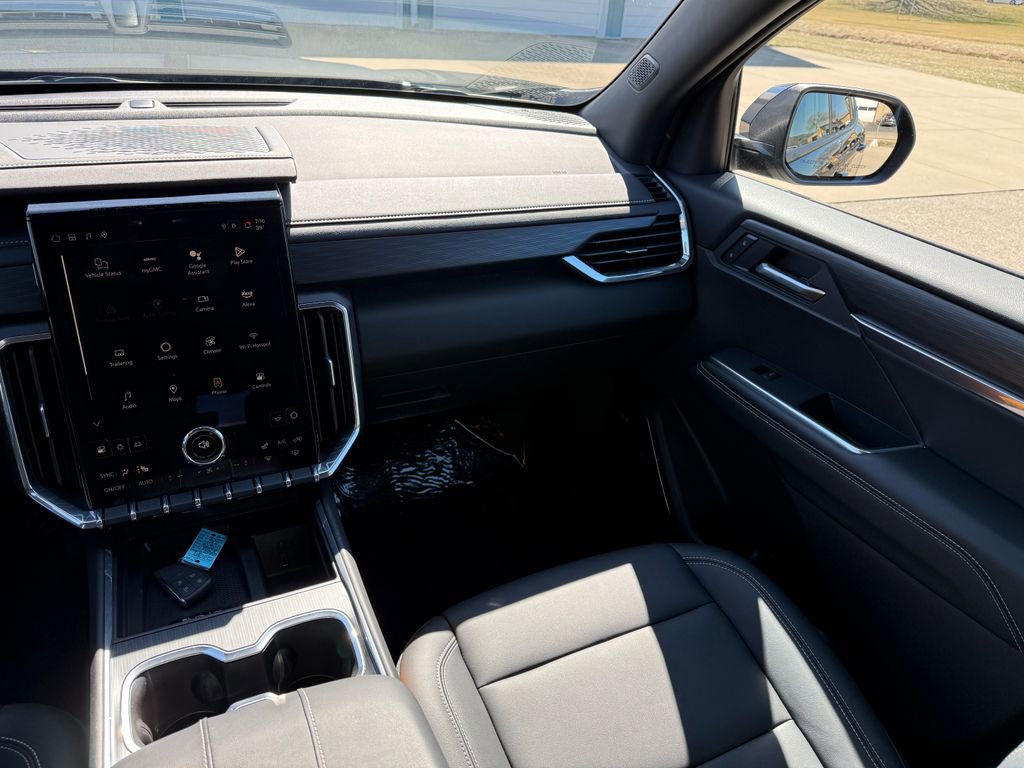 2025 GMC Acadia Elevation - Photo 26