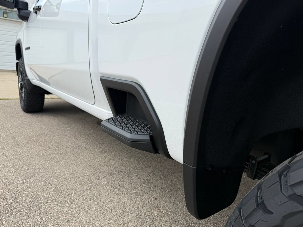 2026 Chevrolet Silverado 2500 HD LTZ - Photo 9
