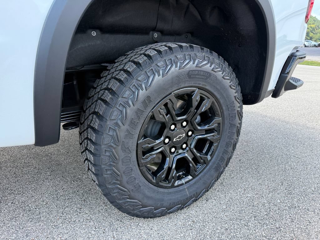 2026 Chevrolet Silverado 1500 ZR2 - Photo 15