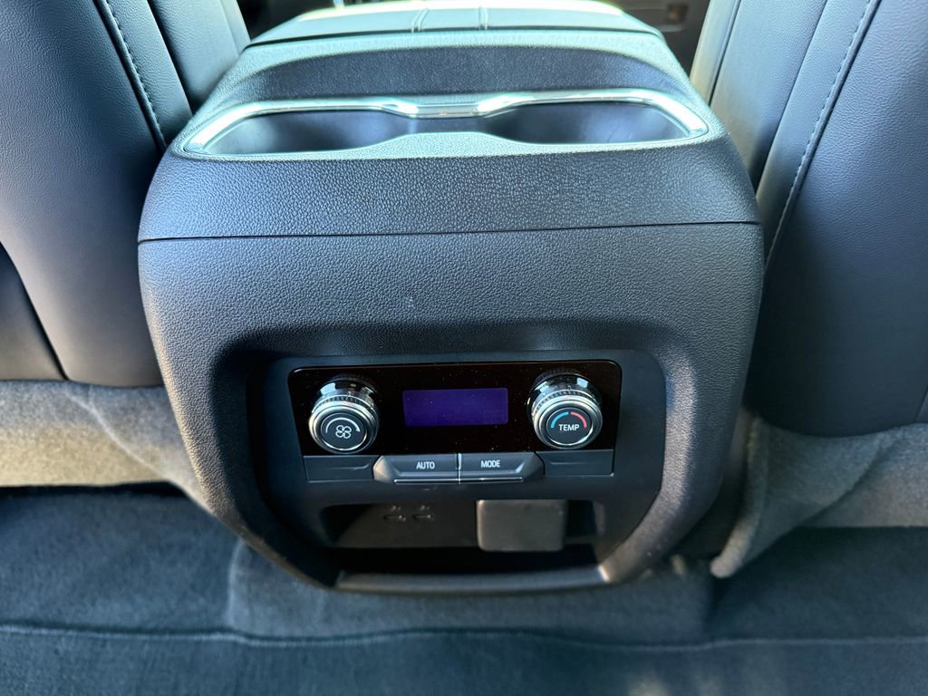 2025 GMC Acadia Elevation - Photo 37