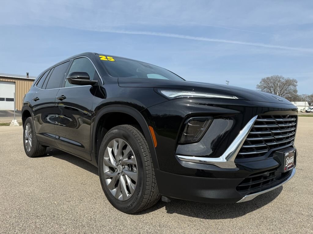 Used 2025 Buick Enclave Preferred SUV