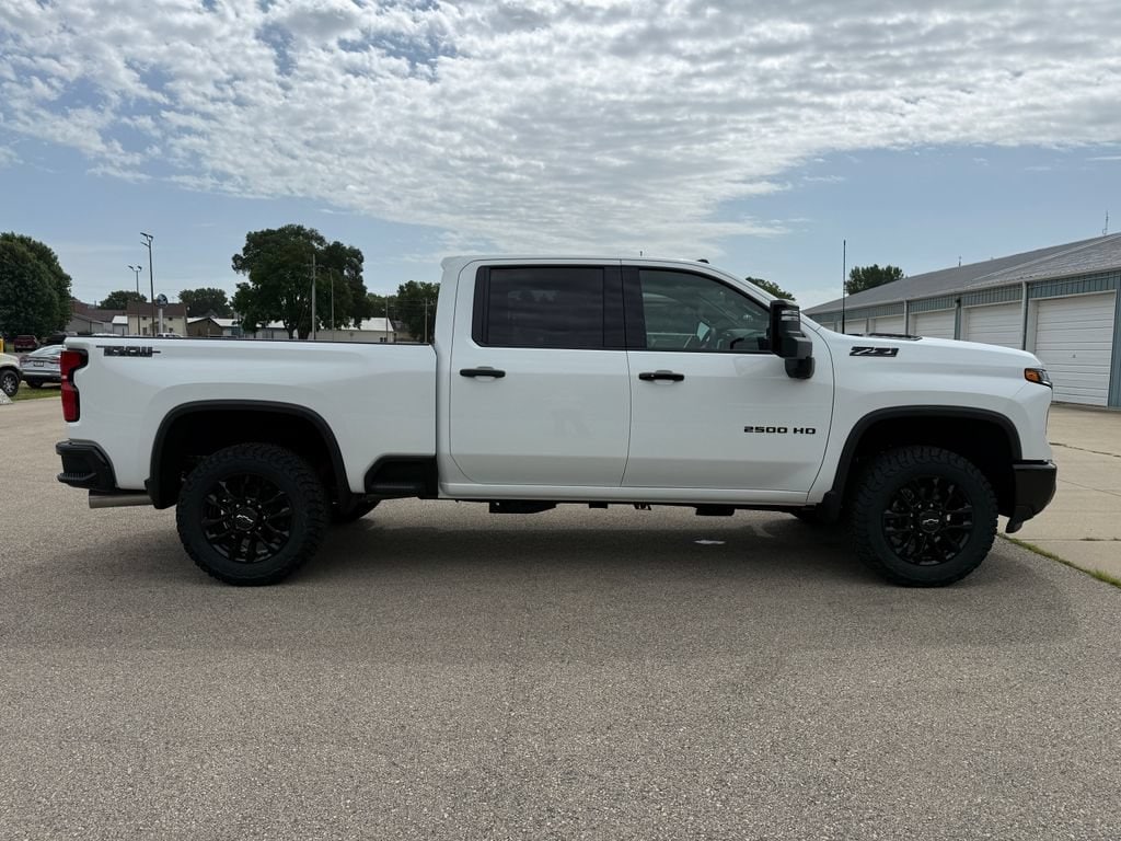 2026 Chevrolet Silverado 2500 HD LTZ - Photo 4