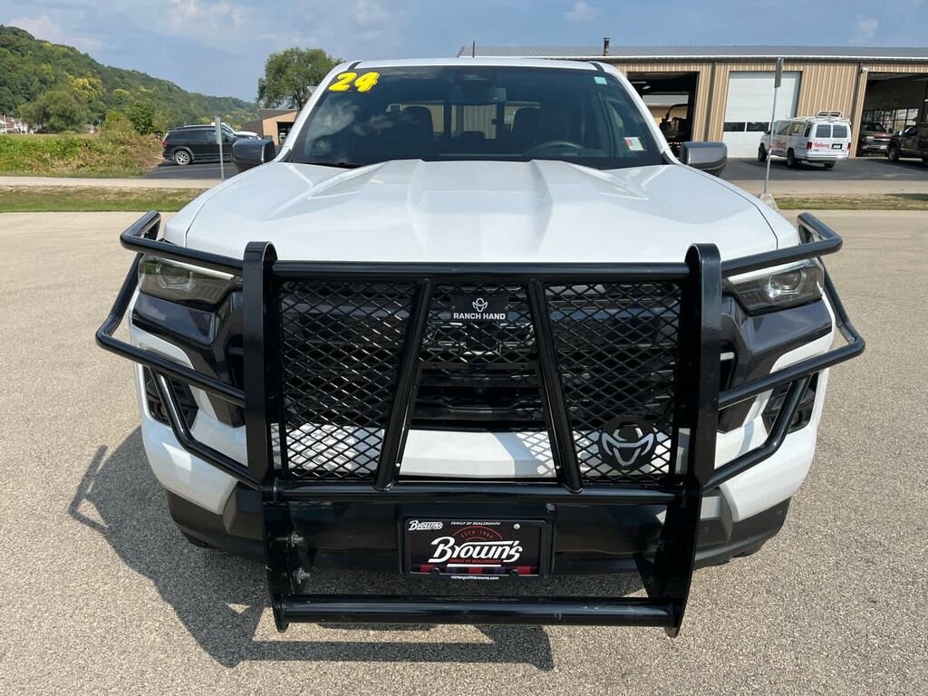 Used 2024 Chevrolet Colorado LT Truck