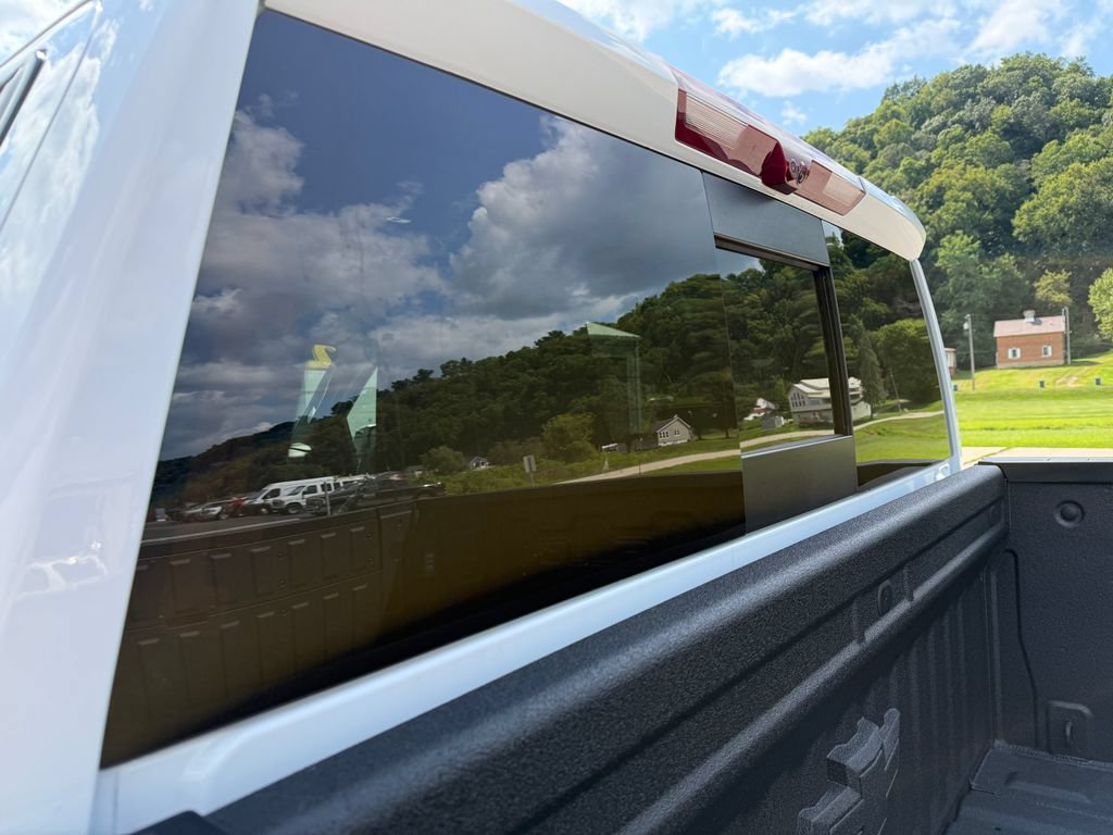 2026 Chevrolet Silverado 1500 ZR2 - Photo 14