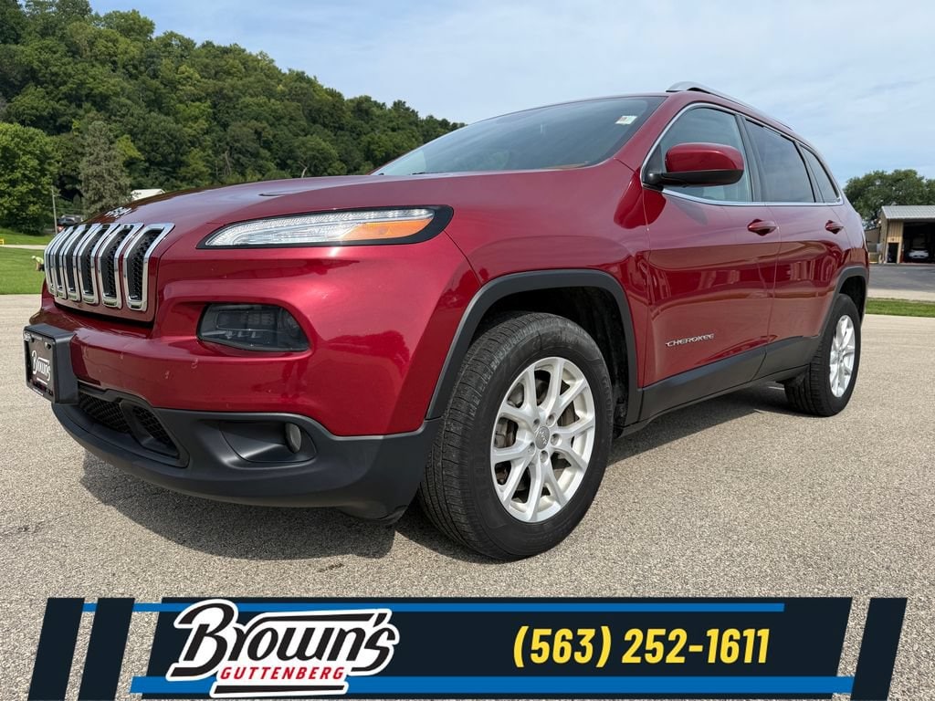 Used 2016 Jeep Cherokee Latitude with VIN 1C4PJMCS3GW101816 for sale in Guttenberg, IA