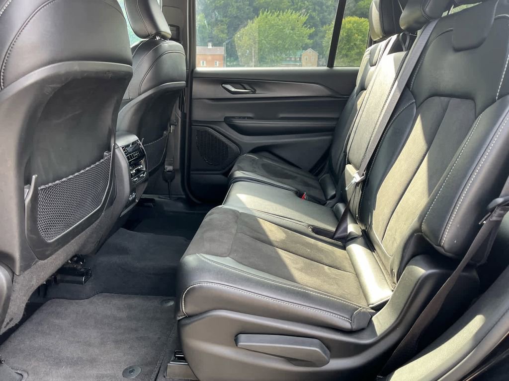 2024 Jeep Grand Cherokee L Altitude - Photo 30