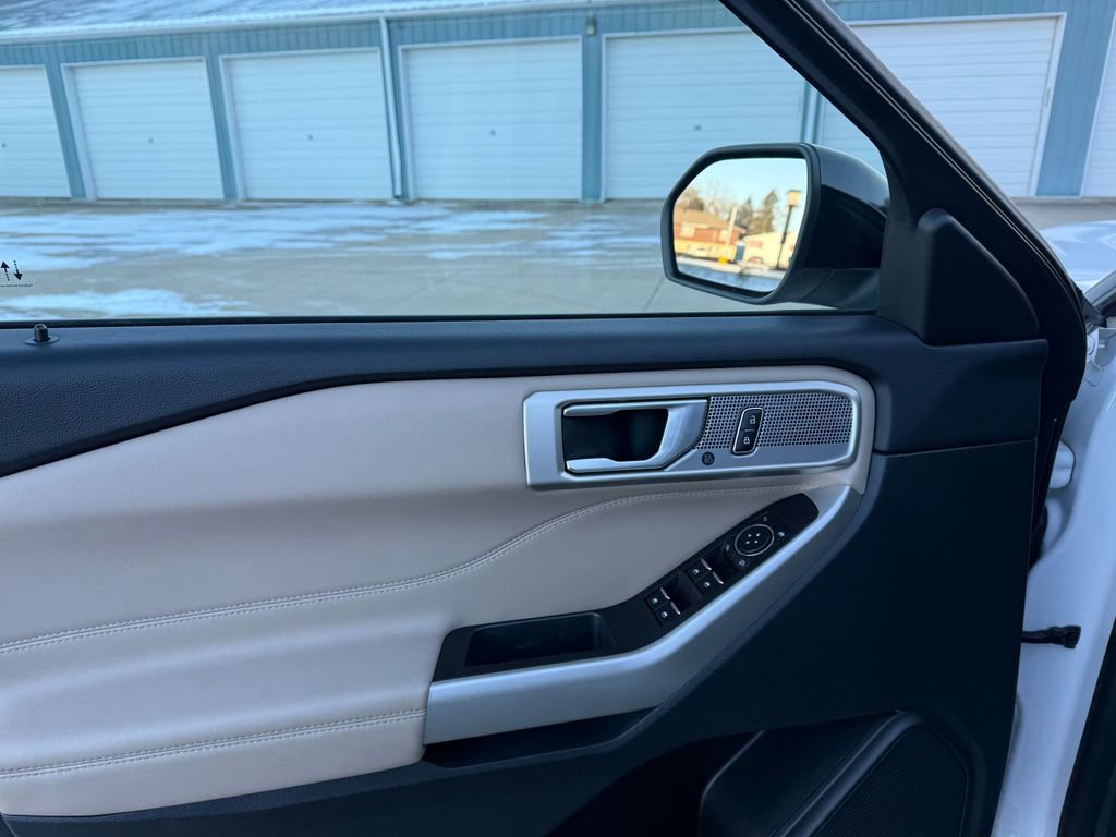 2023 Ford Explorer Limited - Photo 18