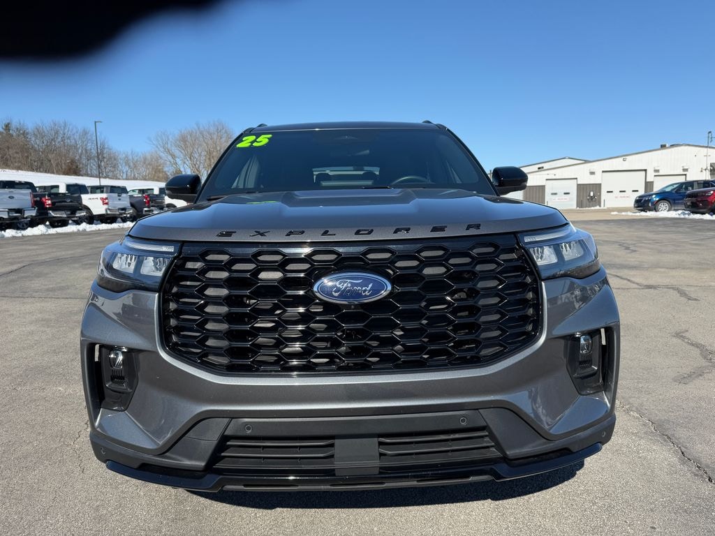 Used 2025 Ford Explorer ST-Line SUV