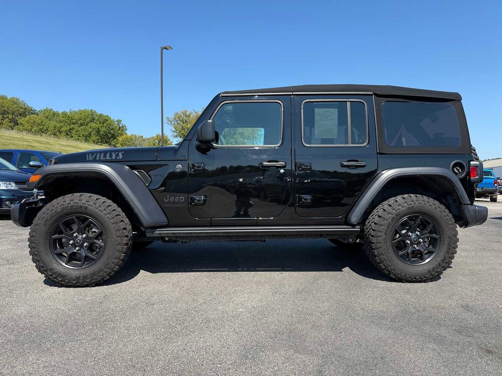 2024 Jeep Wrangler 4-Door Willys - Photo 8